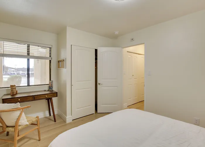 Renovated W/ Community Pool! Yuma